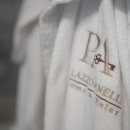 Alojamento de Acomodação e Pequeno-almoço Palazzo Anelli - & Relax