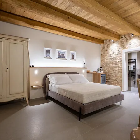 Oda ve Kahvaltı Palazzo Anelli - & Relax 4*